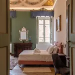 Imperial - Palazzo Storico Affreschi Del 1600 Perúgia