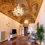 Apartamento Imperial - Palazzo Storico Affreschi Del 1600 *