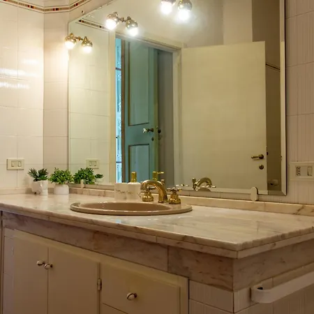 Imperial - Palazzo Storico Affreschi Del 1600 Apartment Perugia