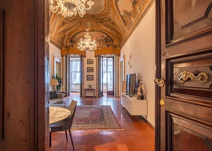 Imperial - Palazzo Storico Affreschi Del 1600 Апартаменты Перуджа