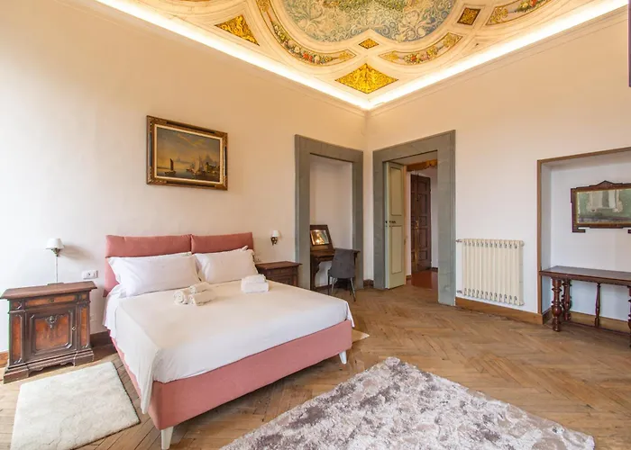 Апартаменты Imperial - Palazzo Storico Affreschi Del 1600 *